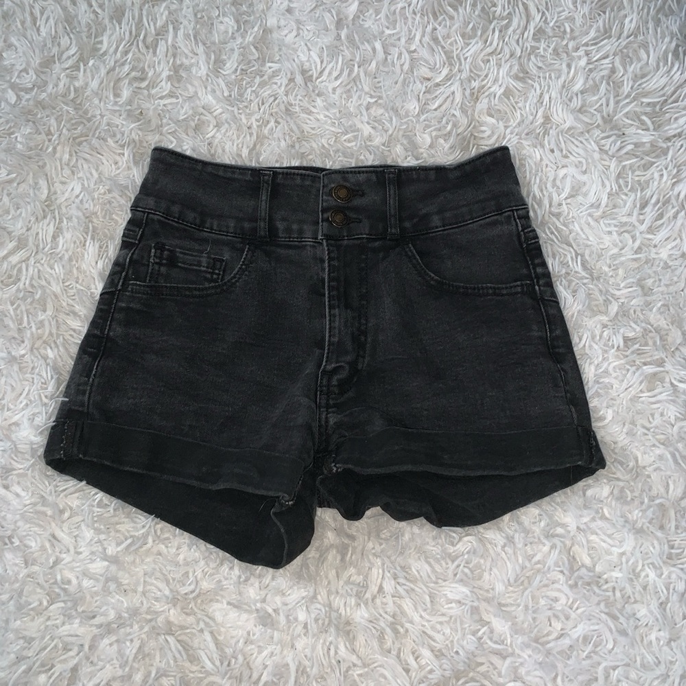 FOREVER 21 High Rise Black Jean Shorts